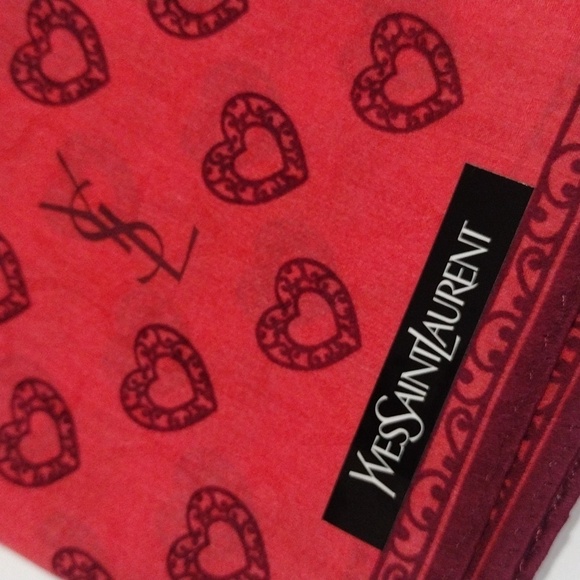 Yves Saint Laurent YSL Heart Pattern Red Square Pocket Scarf 19.5X19.5-in - NWT - Picture 4 of 10